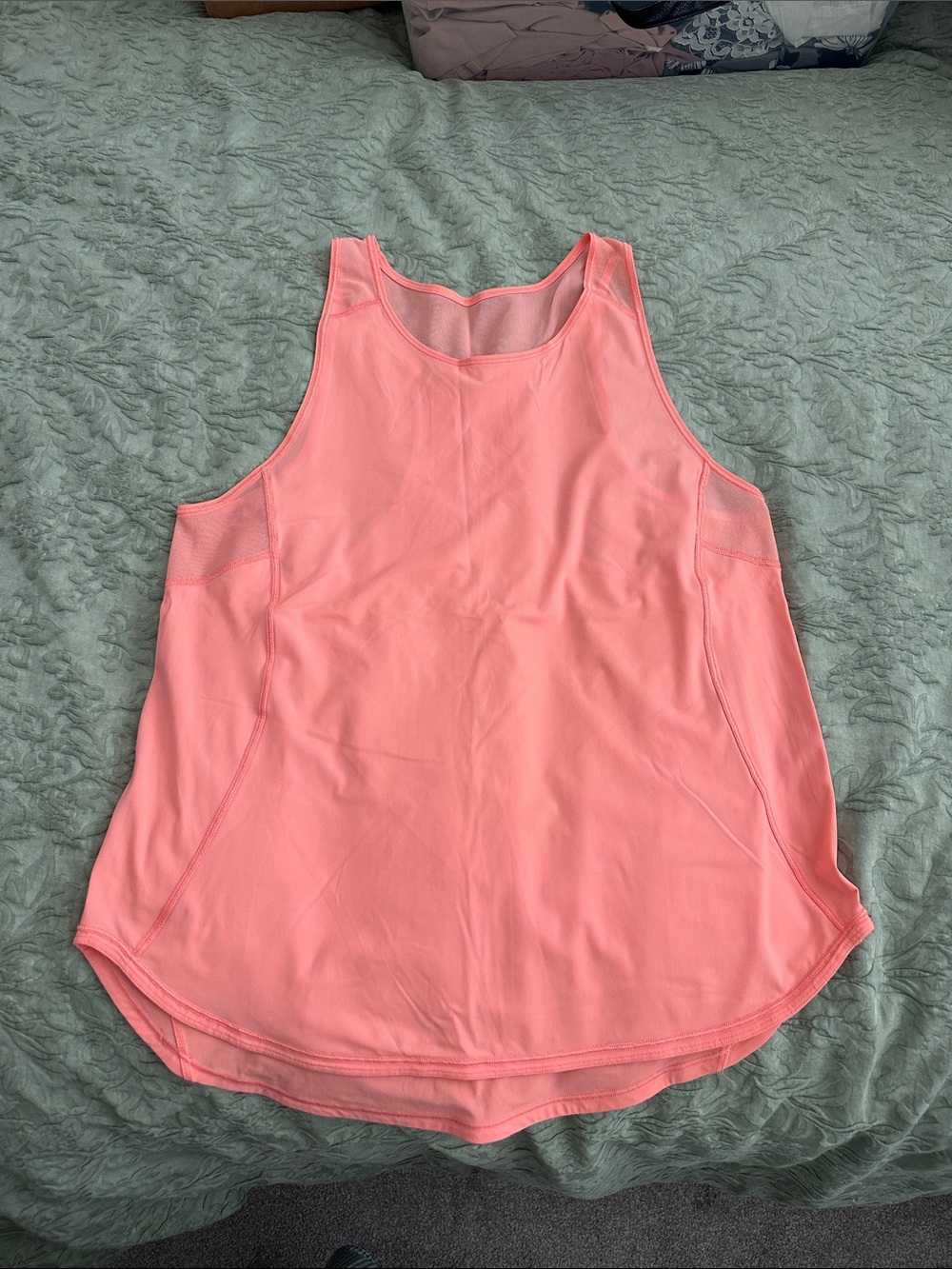 Lululemon coral tank